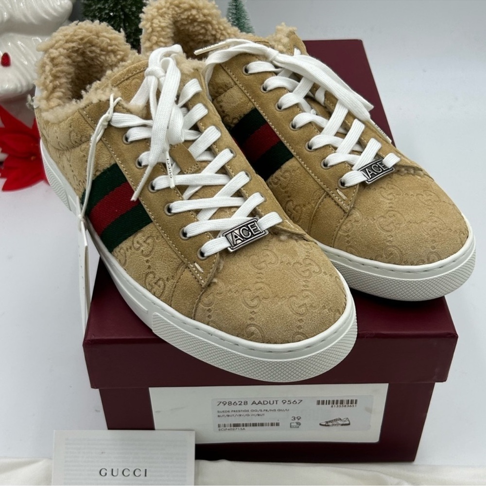 Women’s Gucci ace GG suede sneakers with shearling lining size 39 made in Italy